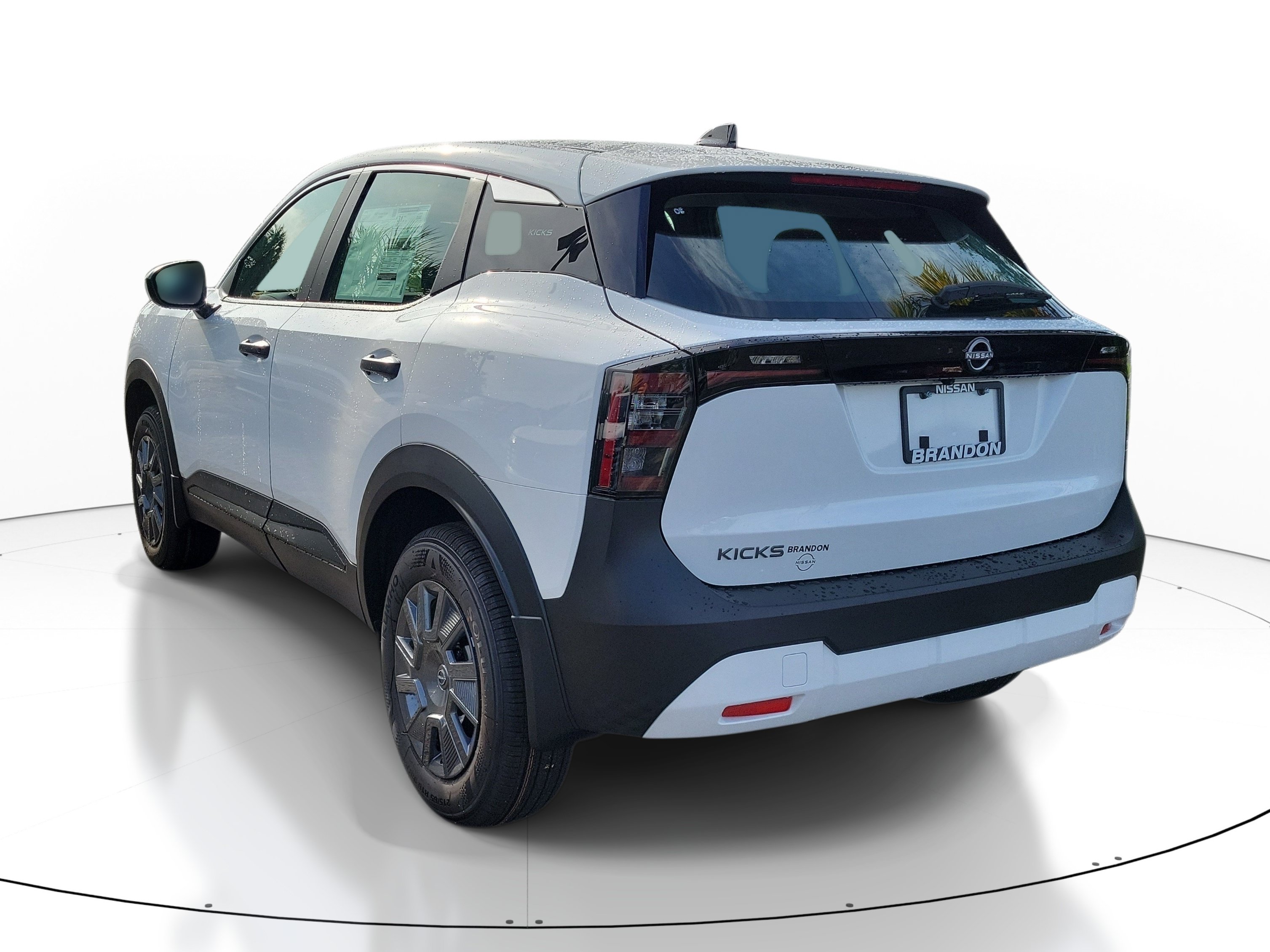 New 2027 Nissan Kicks S FWD image 5