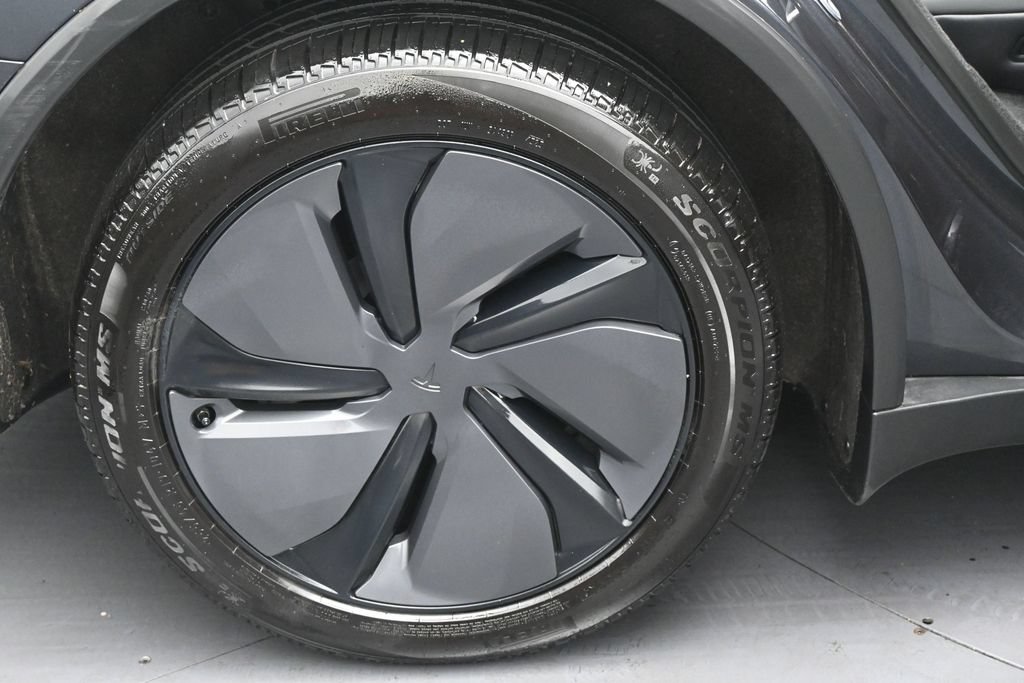 Used 2026 Tesla Model Y Long Range AWD/4WD image 32