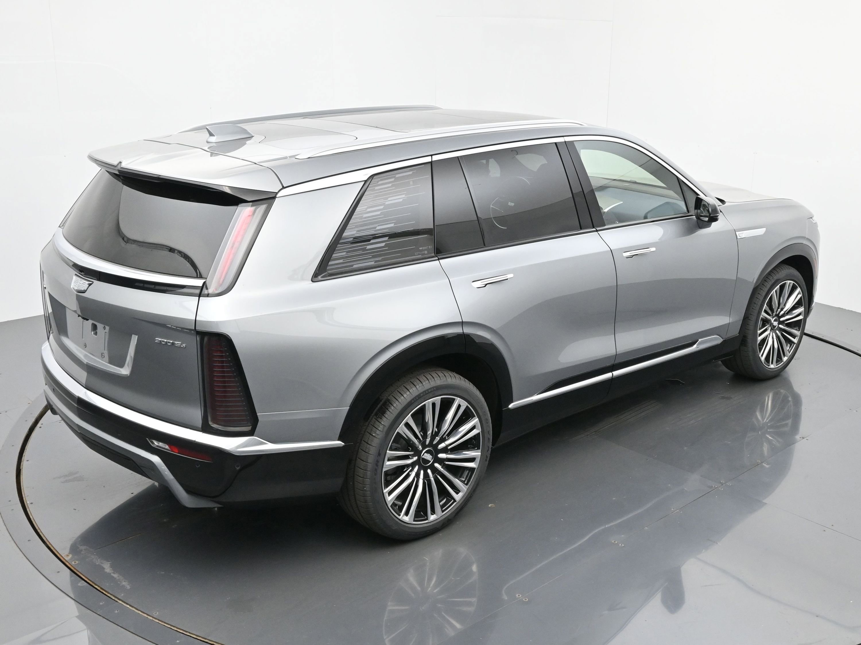 New 2026 Cadillac Vistiq Premium Luxury w/ LPO, Floor Liner Package image 27