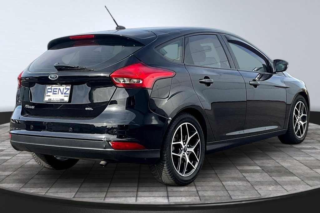 Used 2017 Ford Focus SEL FWD image 6