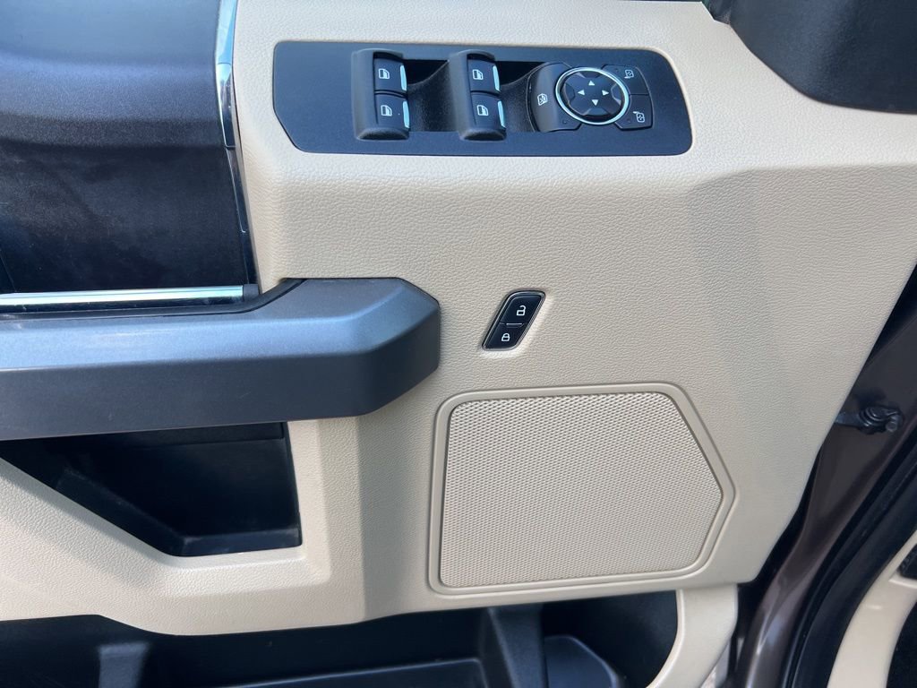 Used 2015 Ford F150 XLT image 20