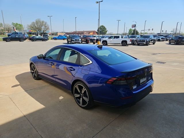 Used 2024 Honda Accord Sport image 3
