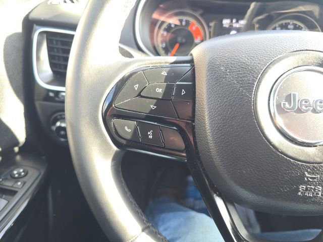 Certified 2019 Jeep Cherokee Latitude Plus image 14