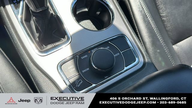 Used 2021 Jeep Grand Cherokee Limited w/ Sun & Sound Group image 18