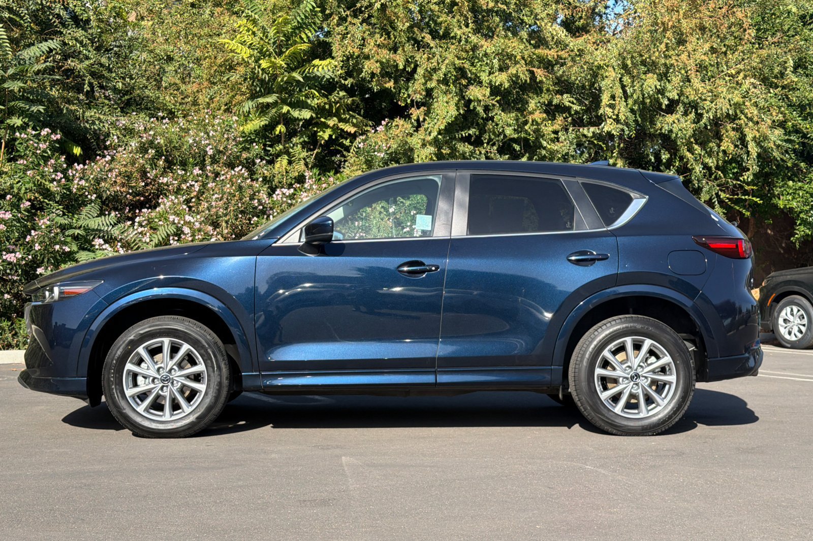 Certified 2025 MAZDA CX-5 AWD 2.5 S w/ Select Package image 8