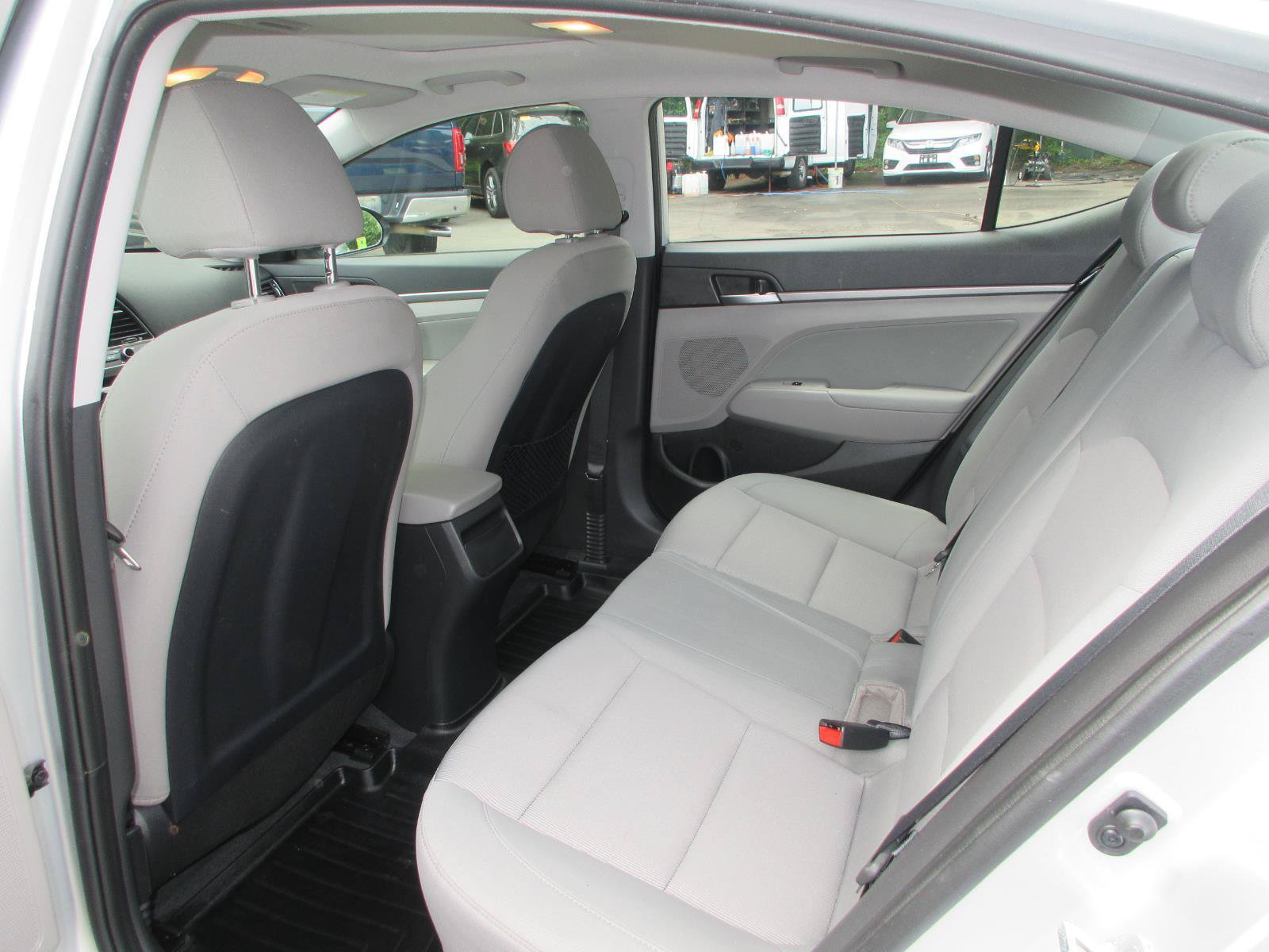 Used 2018 Hyundai Elantra Value Edition w/ Cargo Package FWD image 11