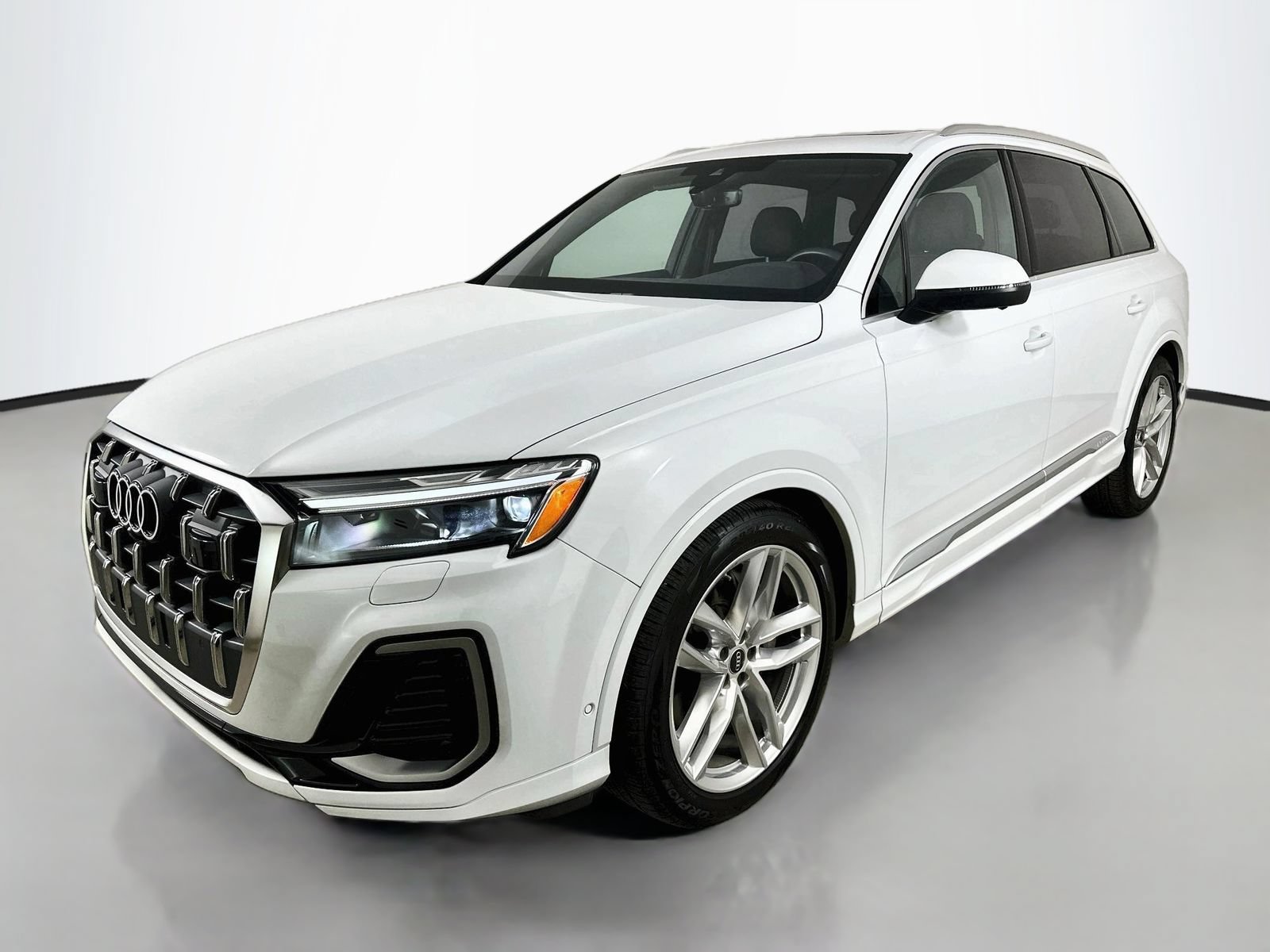Used 2025 Audi Q7 3.0T Premium Plus w/ Premium Plus Package