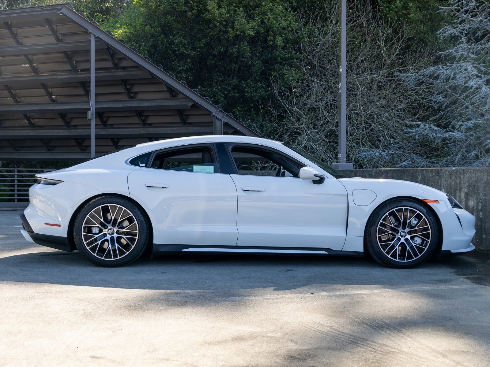 Used 2023 Porsche Taycan Turbo image 12