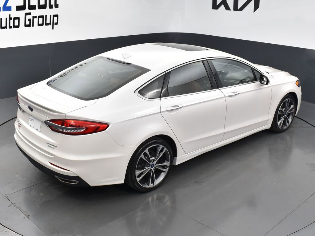 Used 2019 Ford Fusion Titanium image 13