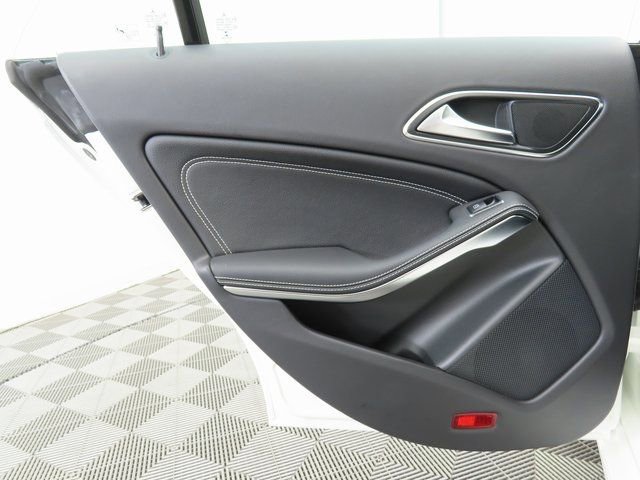 Used 2019 Mercedes-Benz CLA 250 image 26