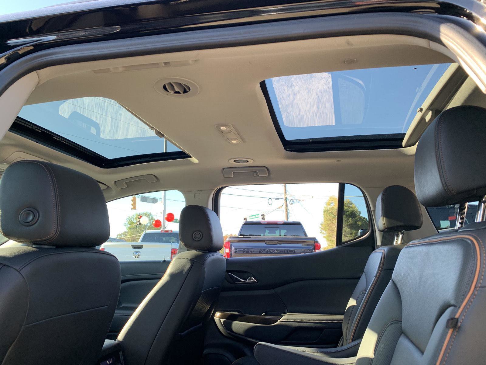 Used 2023 GMC Acadia AT4 w/ Technology Package image 34