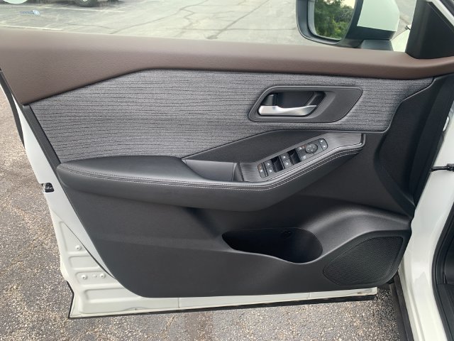 Certified 2023 Nissan Rogue SV AWD/4WD image 11