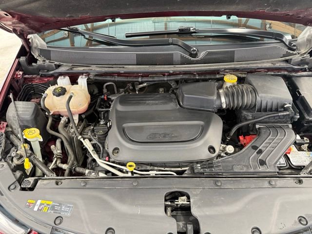 Used 2022 Chrysler Pacifica Limited FWD image 30