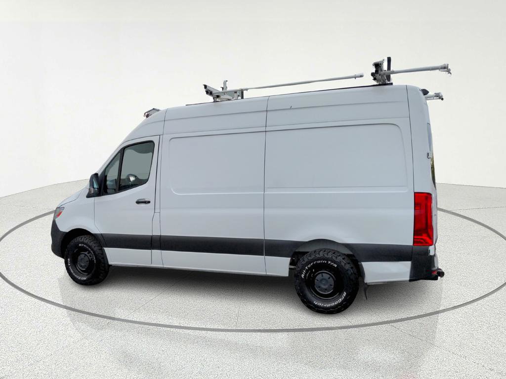 Used 2022 Mercedes-Benz Sprinter 2500 w/ Parking Package image 9