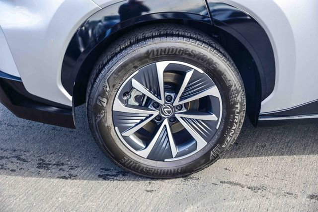 Used 2024 Lexus RZ 300e Premium image 9