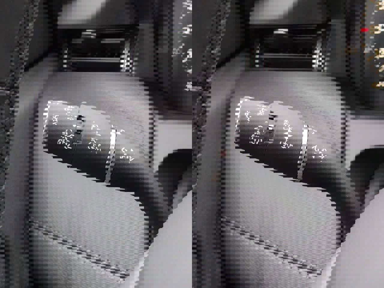 New 2026 Land Rover Discovery Sport Landmark image 25