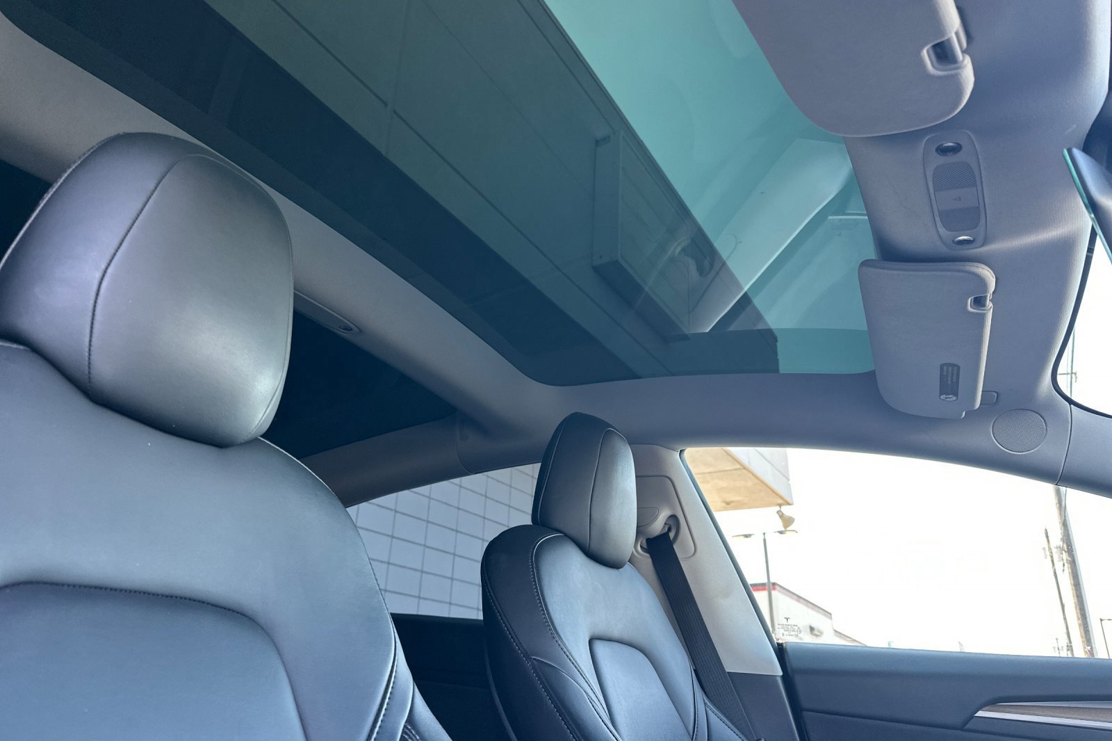 Used 2021 Tesla Model 3 Standard Range Plus image 16