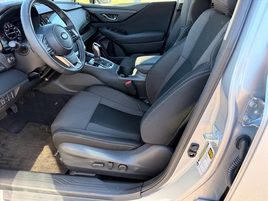 Certified 2025 Subaru Outback Premium image 8