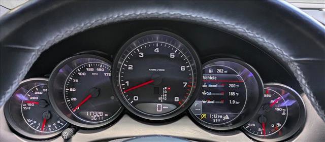 Used 2018 Porsche Cayenne Platinum Edition AWD/4WD image 11