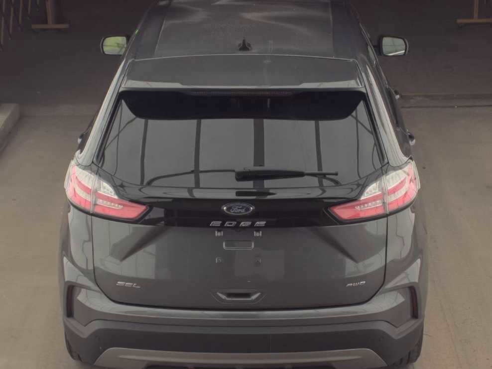 Used 2024 Ford Edge SEL w/ Convenience Package image 6