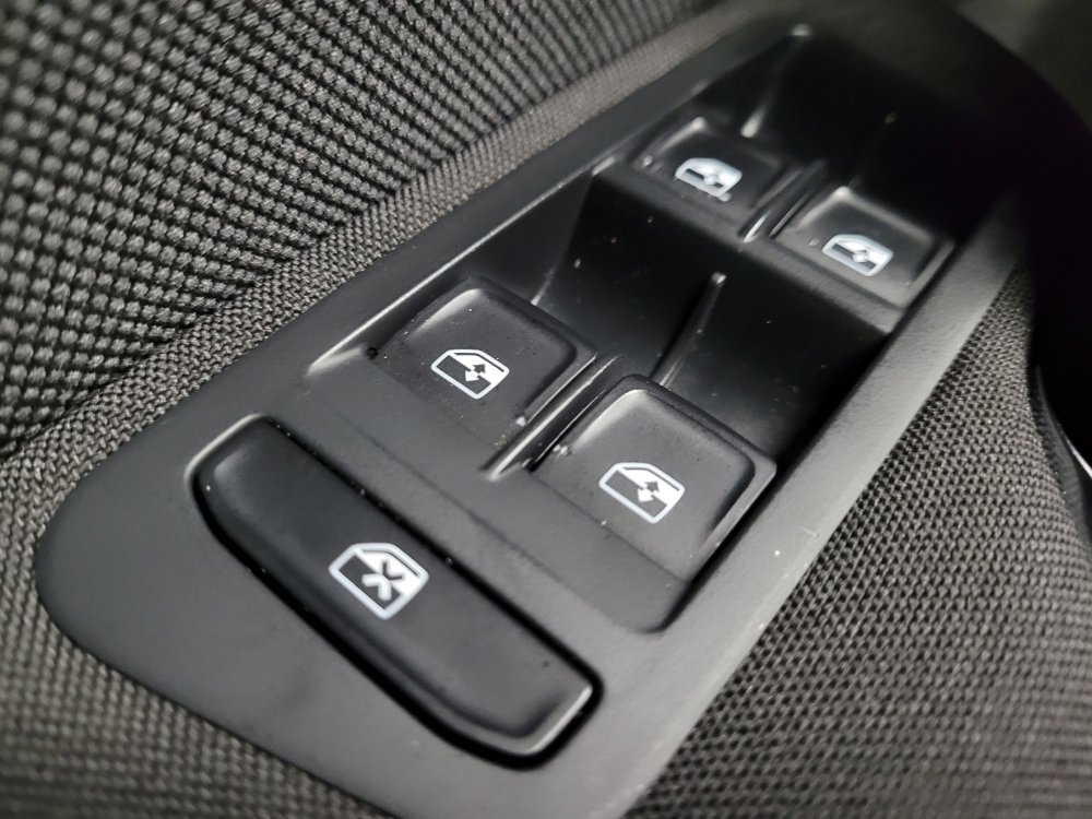 Used 2018 Volkswagen GTI S image 27