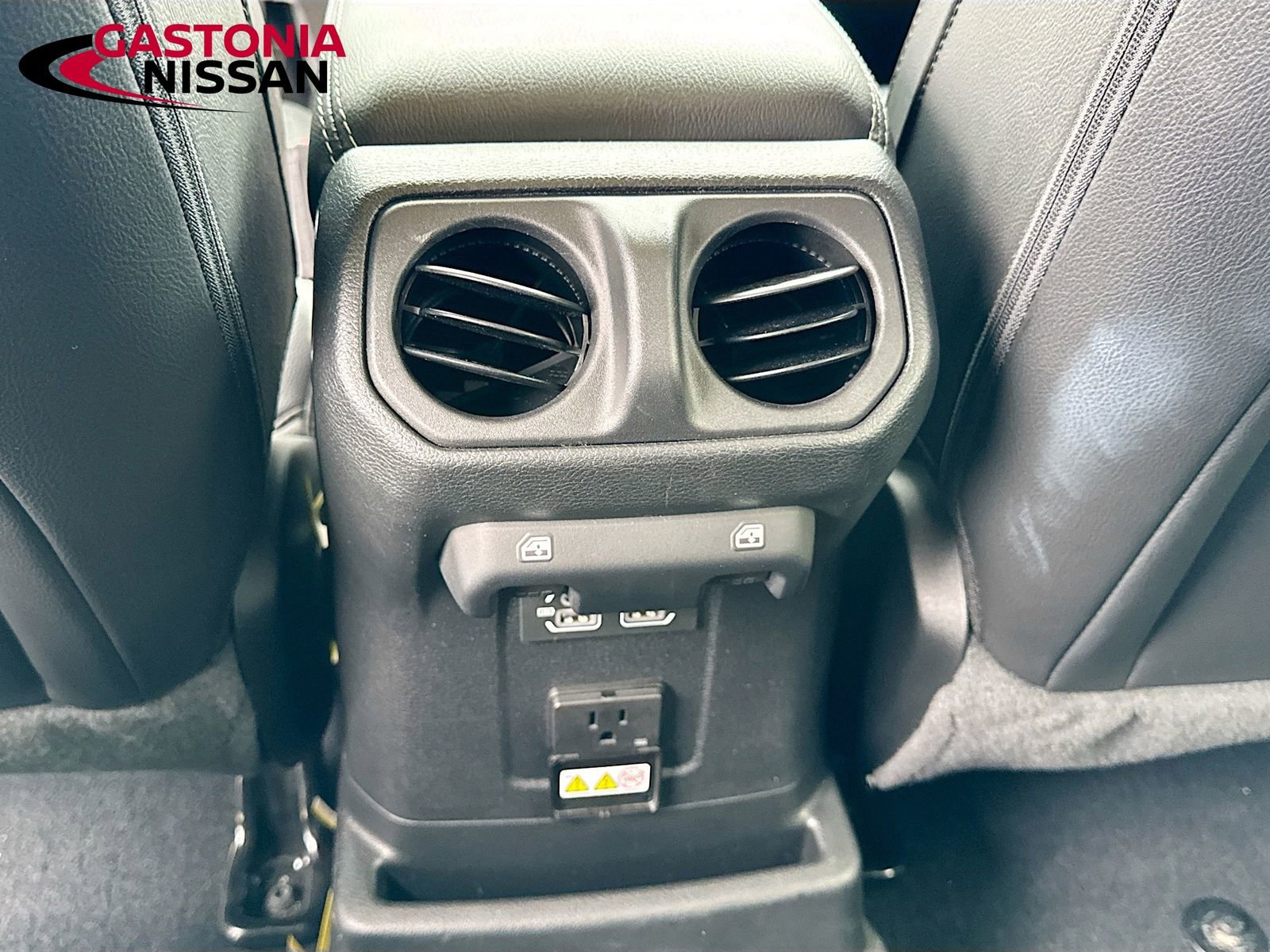 Used 2023 Jeep Wrangler Sahara 4xe w/ Cold Weather Group image 33