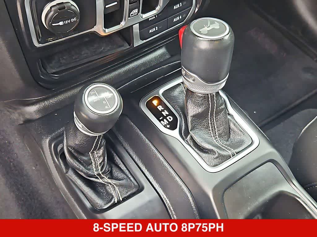Used 2021 Jeep Wrangler Unlimited Sahara w/ Cold Weather Group AWD/4WD image 33