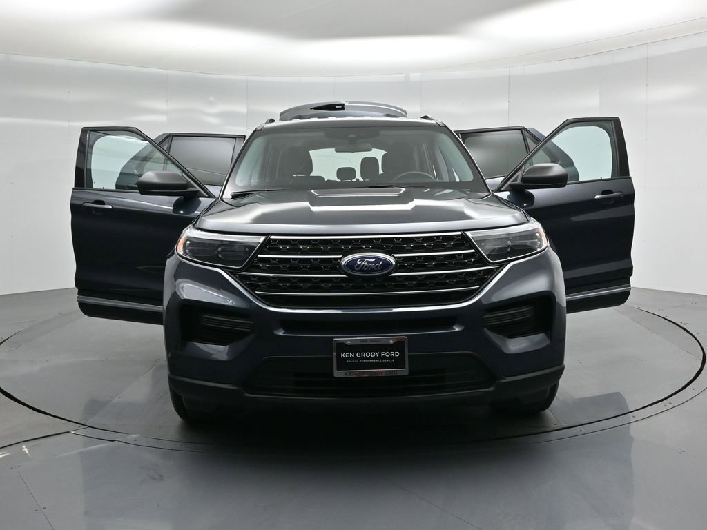 Certified 2022 Ford Explorer XLT image 32