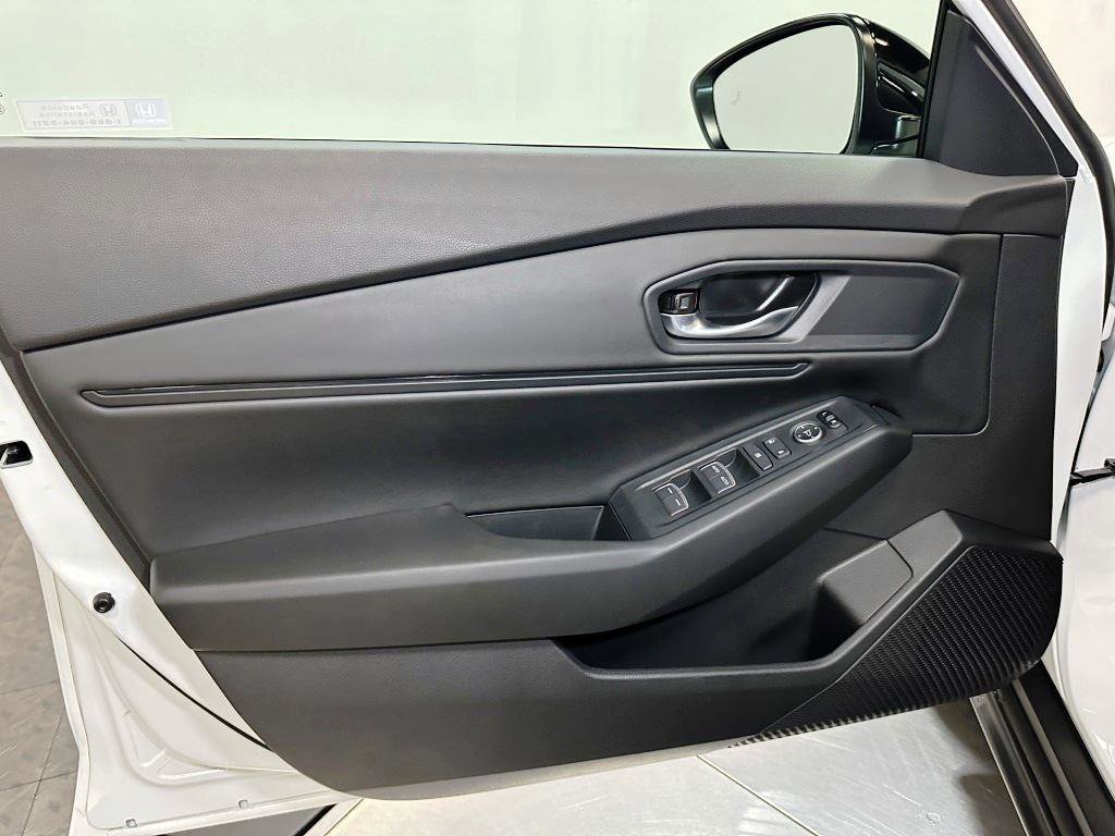 New 2025 Honda Accord SE image 11