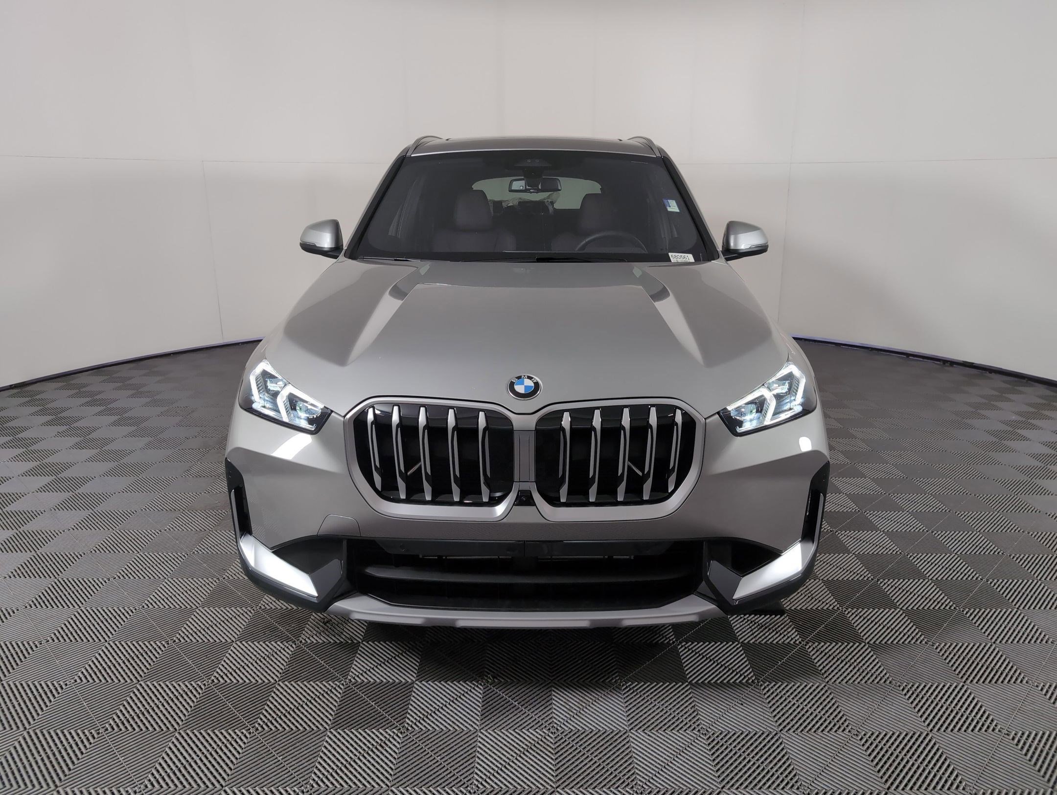 Used 2025 BMW X1 xDrive28i w/ Technology Package image 5