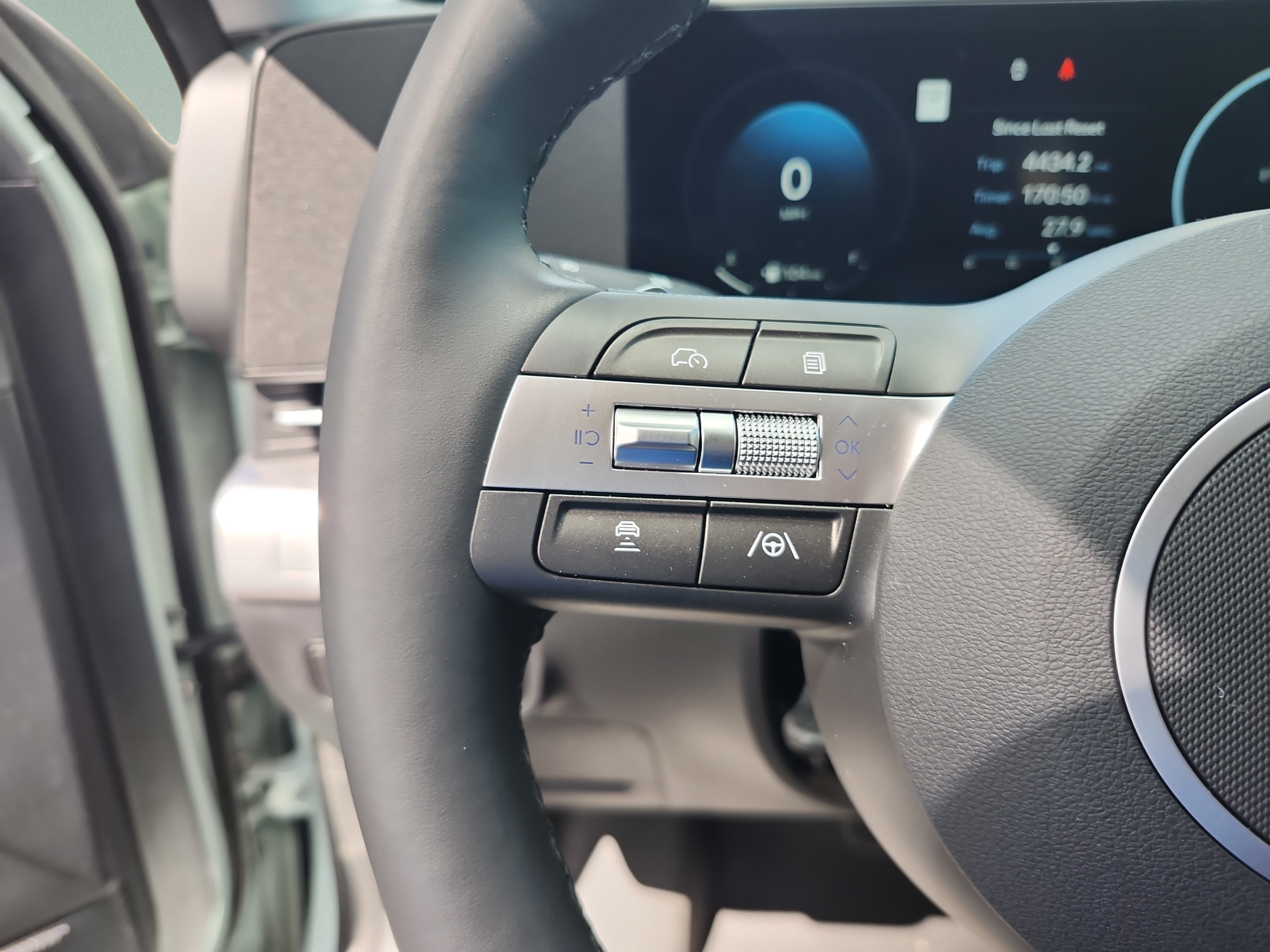 Used 2026 Hyundai Kona Limited FWD image 13
