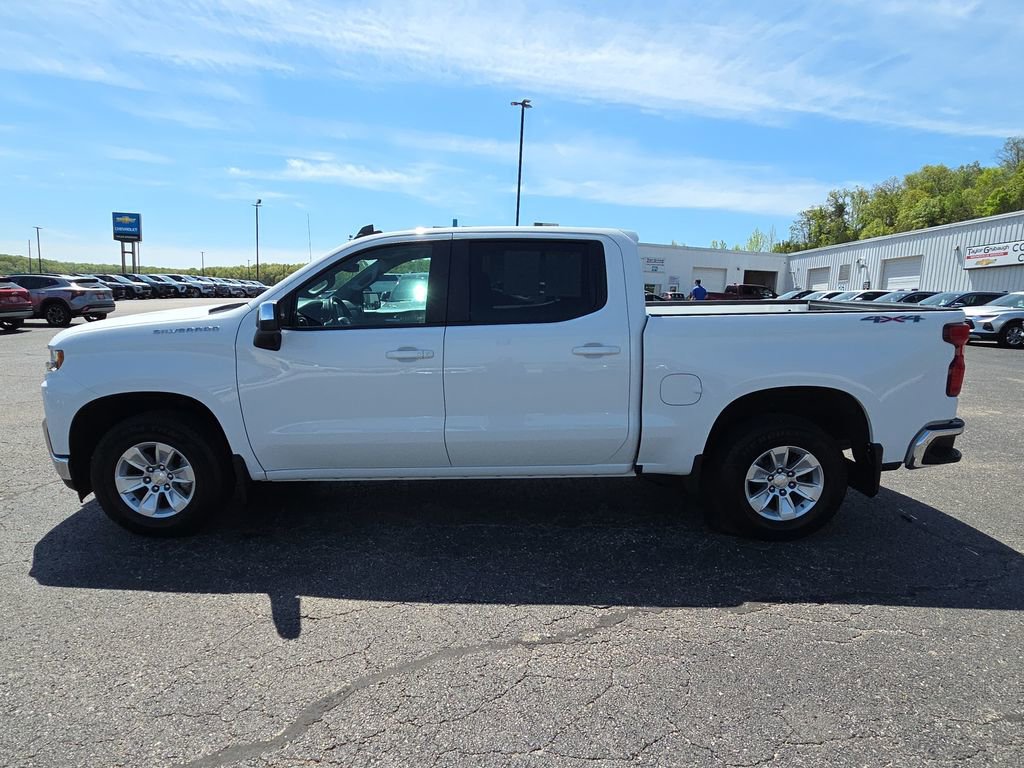 Used 2021 Chevrolet Silverado 1500 LT AWD/4WD image 5