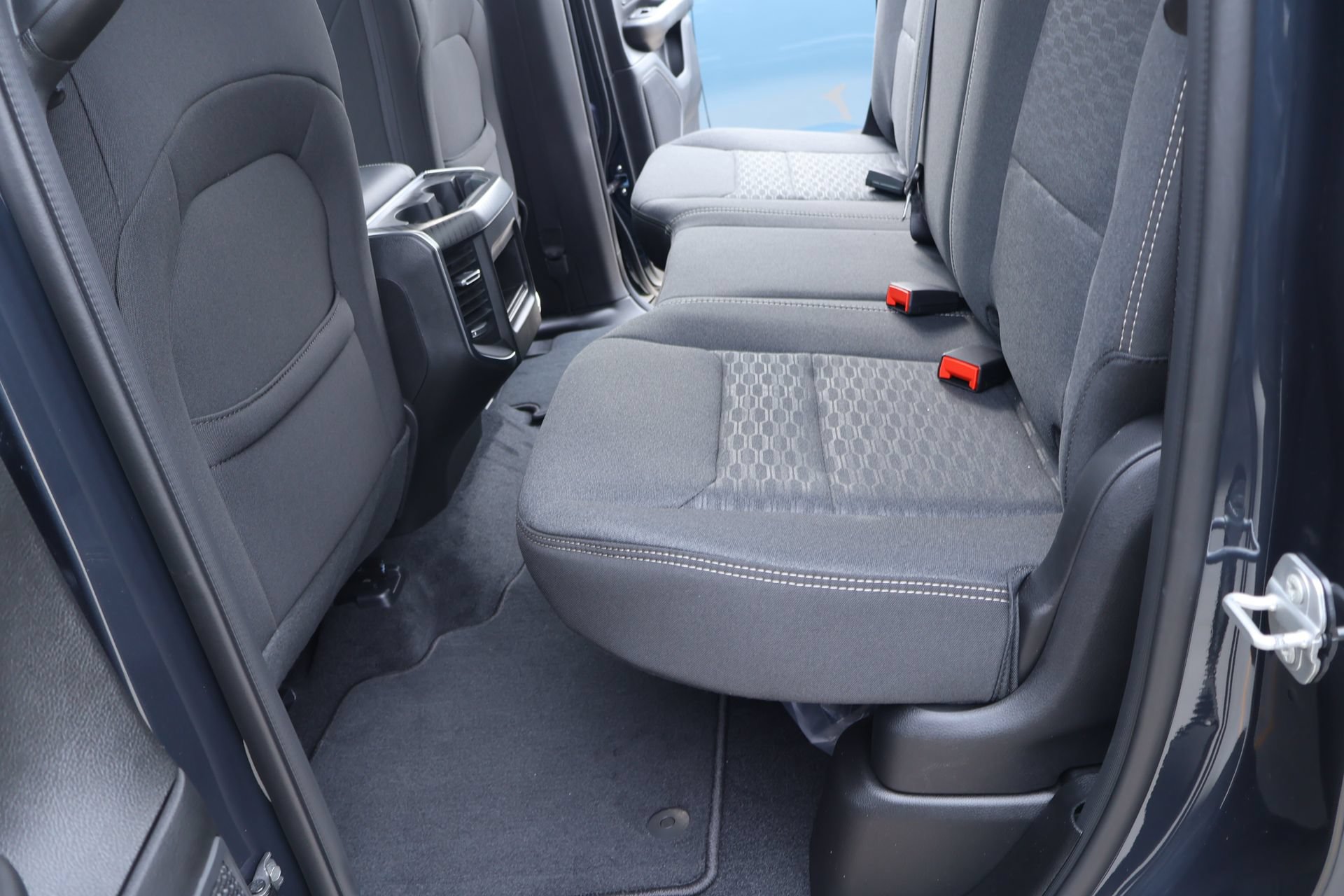 New 2026 RAM 1500 Express AWD/4WD image 11