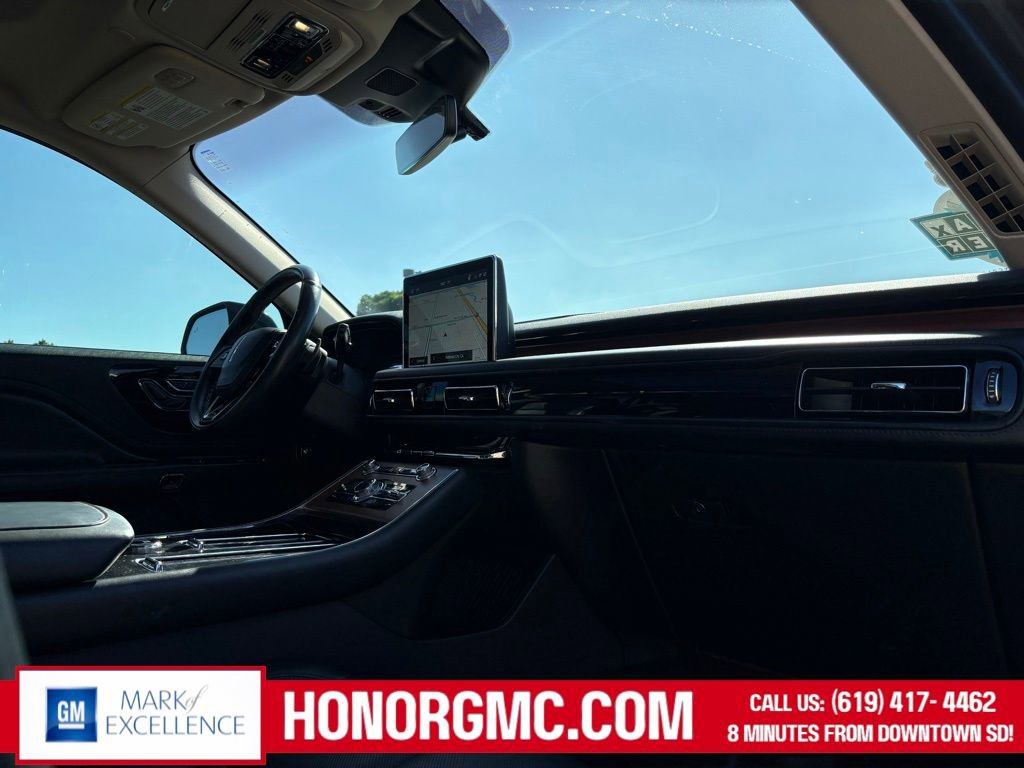Used 2022 Lincoln Aviator Reserve w/ Equipment Group 201A RWD image 25