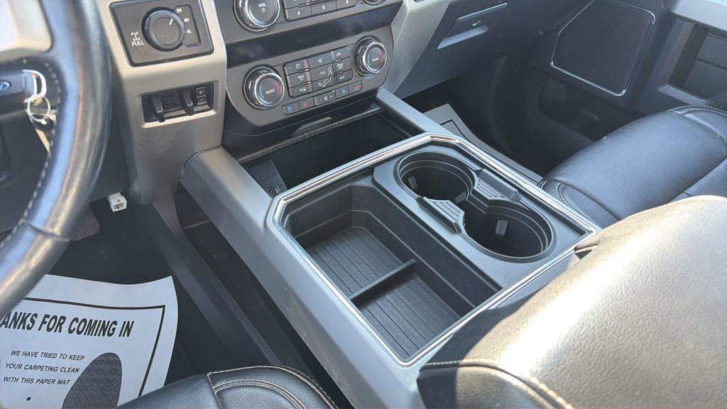 Used 2021 Ford F350 Lariat w/ Chrome Package image 33