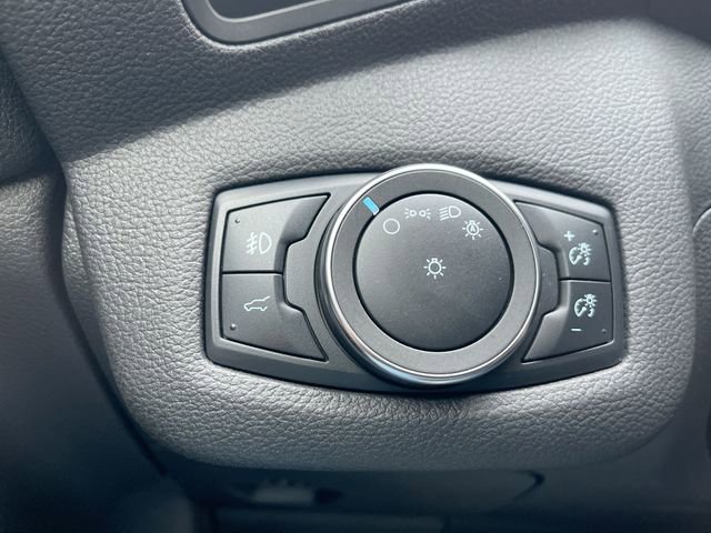 Used 2019 Ford Escape SEL image 17