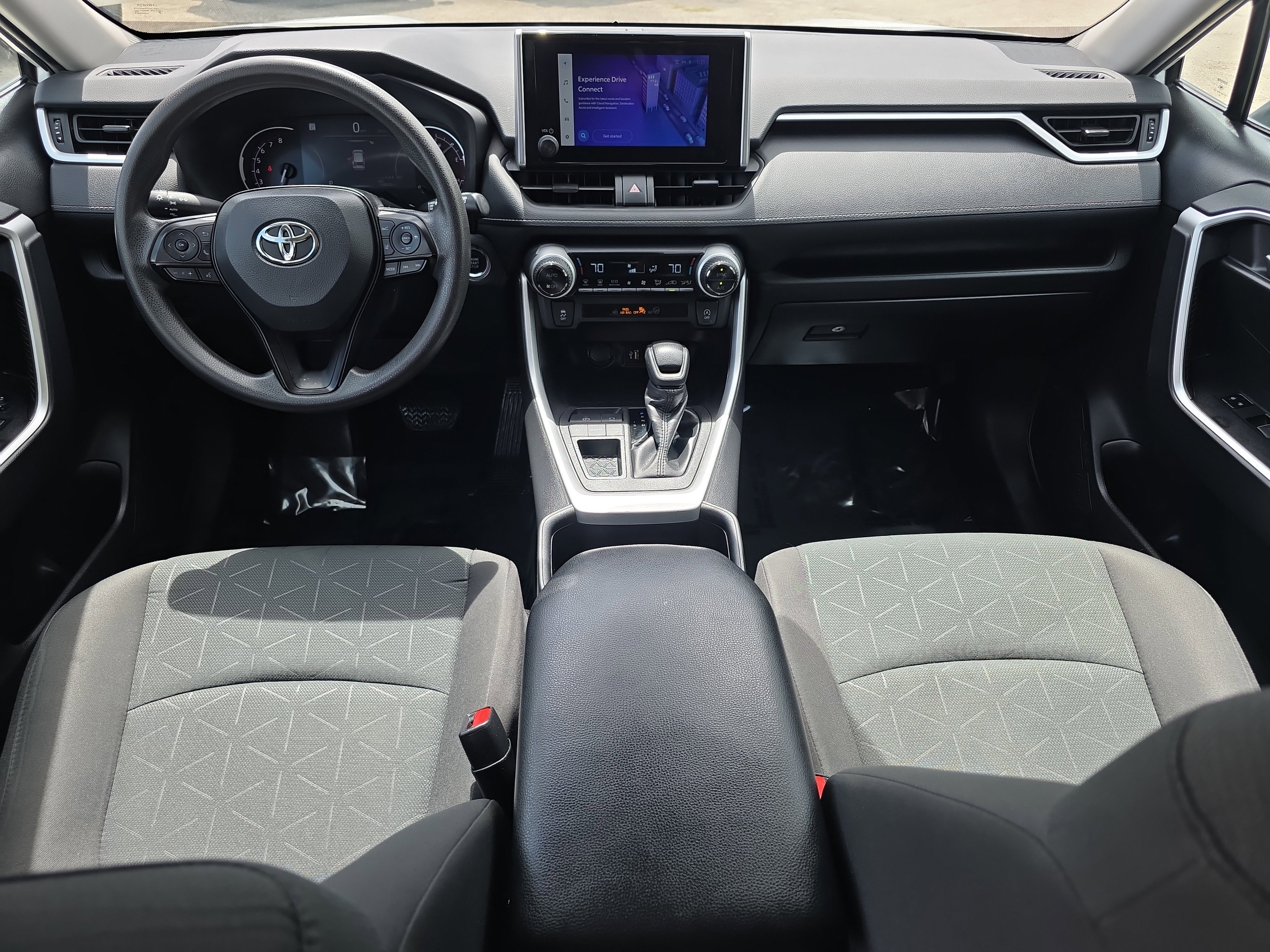 Used 2024 Toyota RAV4 XLE image 19