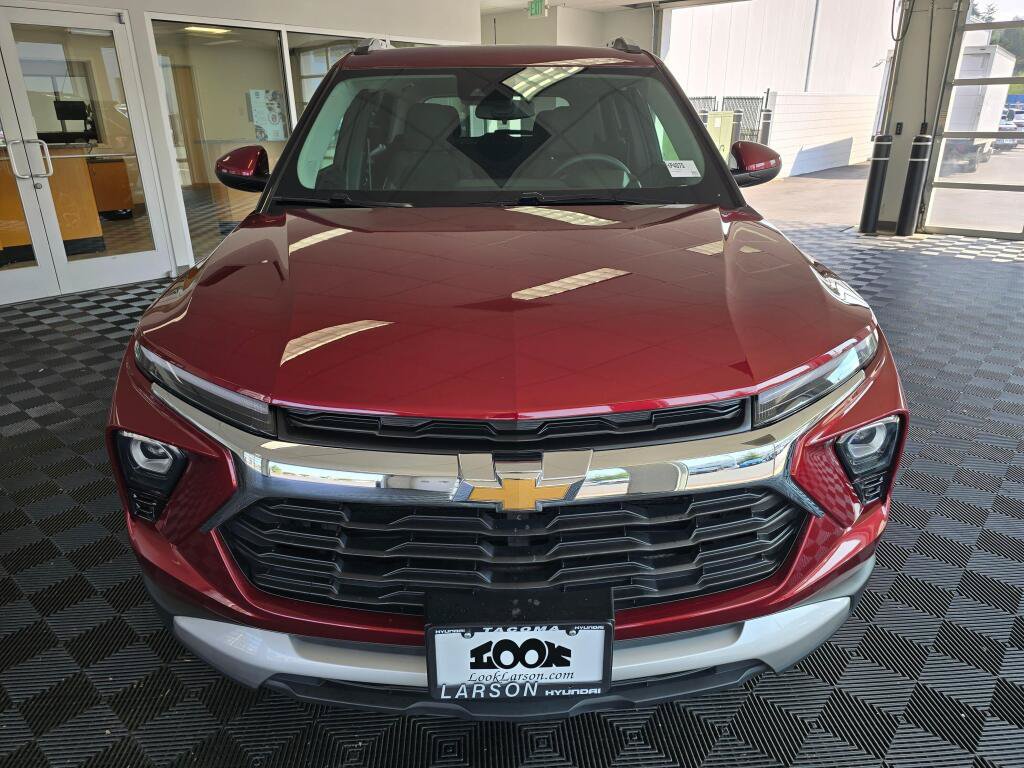Used 2025 Chevrolet TrailBlazer LT AWD/4WD image 8