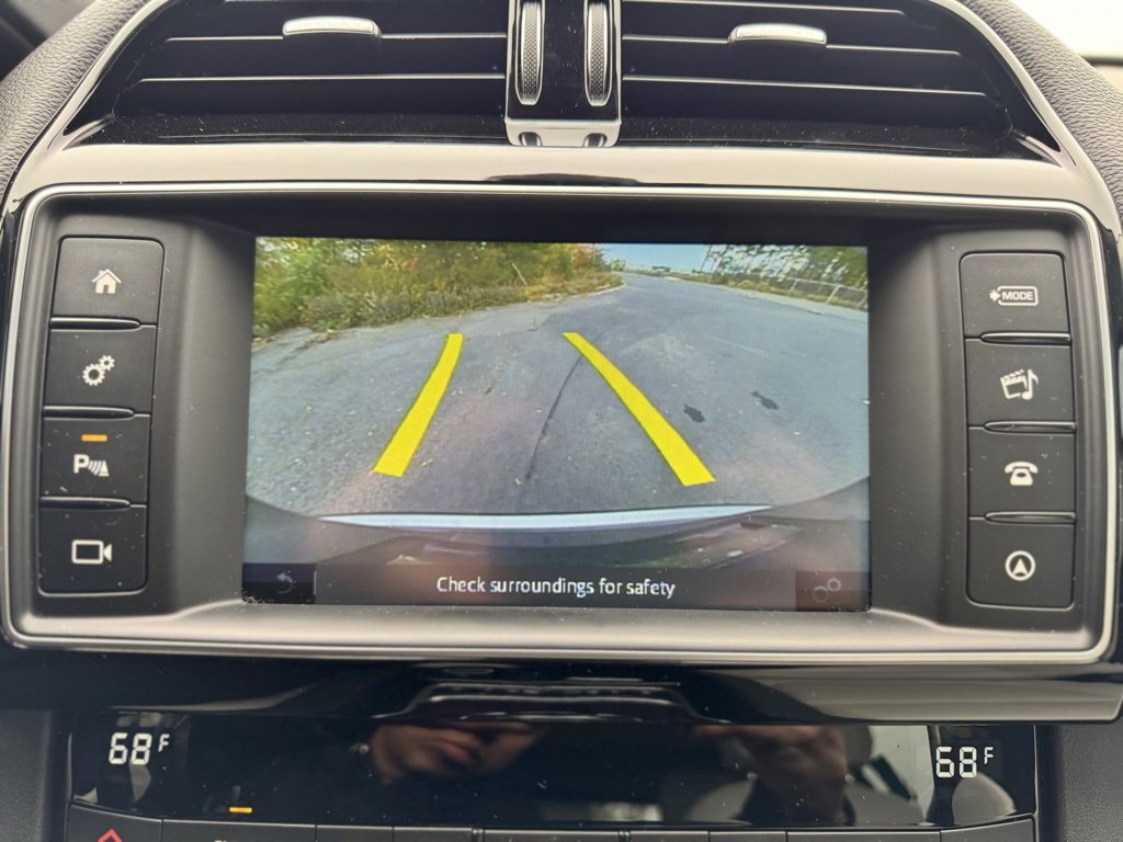 Used 2018 Jaguar F-PACE Prestige image 27