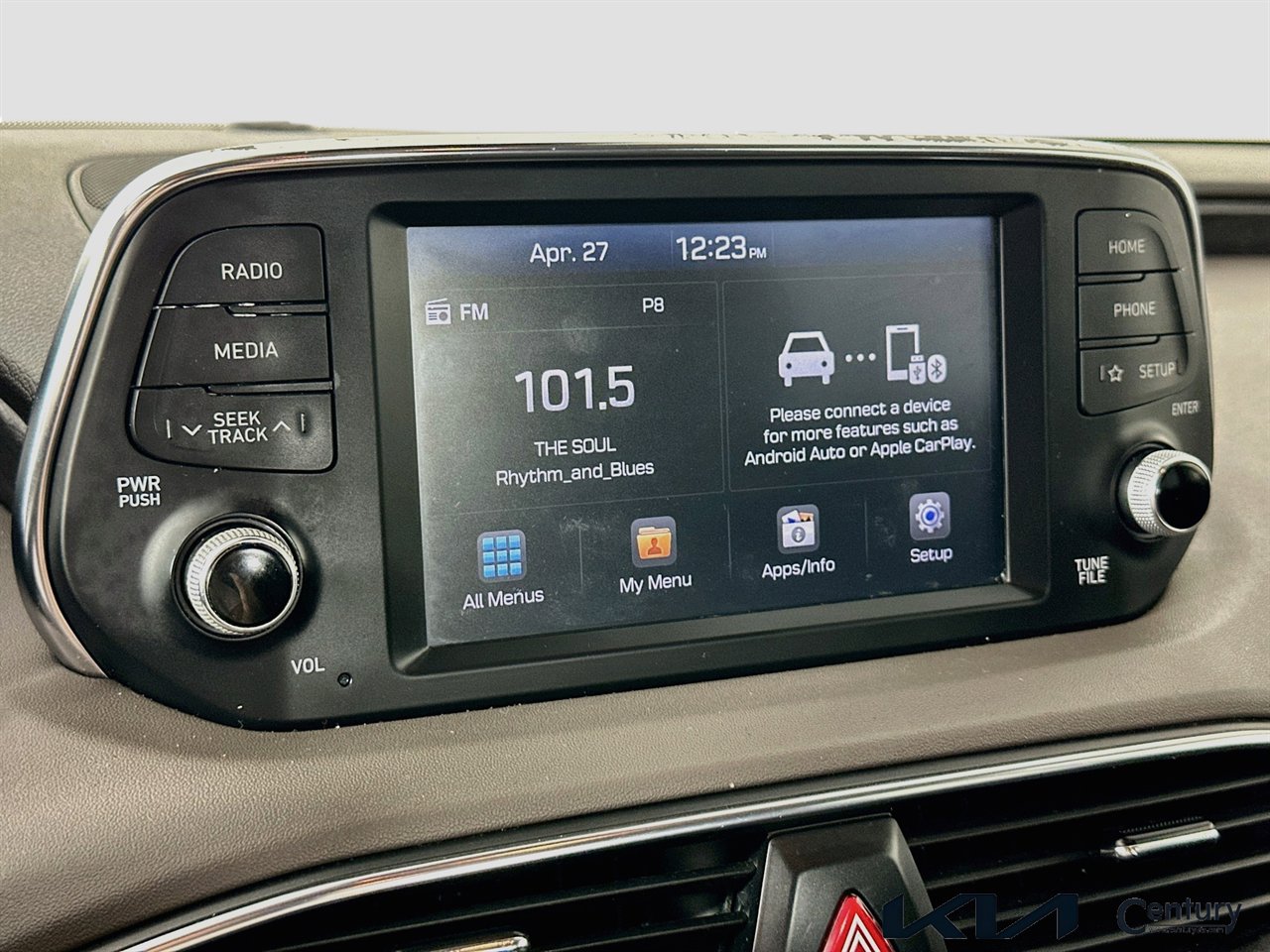 Used 2019 Hyundai Santa Fe SE FWD image 14
