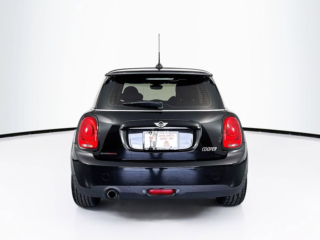 Used 2017 MINI Cooper 2-Door Hardtop FWD image 8