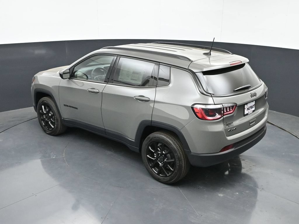 New 2026 Jeep Compass Latitude AWD/4WD image 34