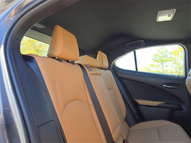 New 2025 Lexus UX 300h FWD image 14