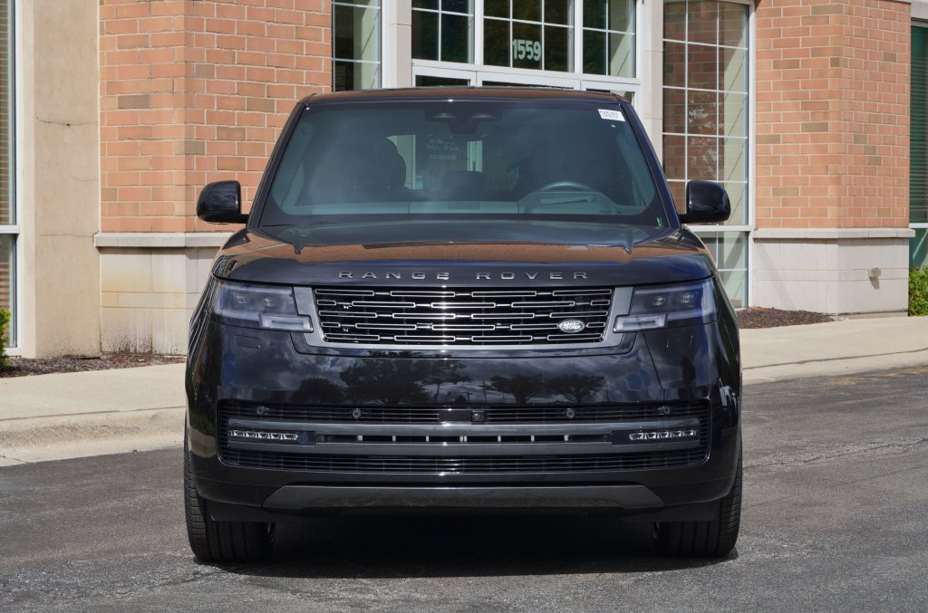 New 2026 Land Rover Range Rover SE AWD/4WD image 3