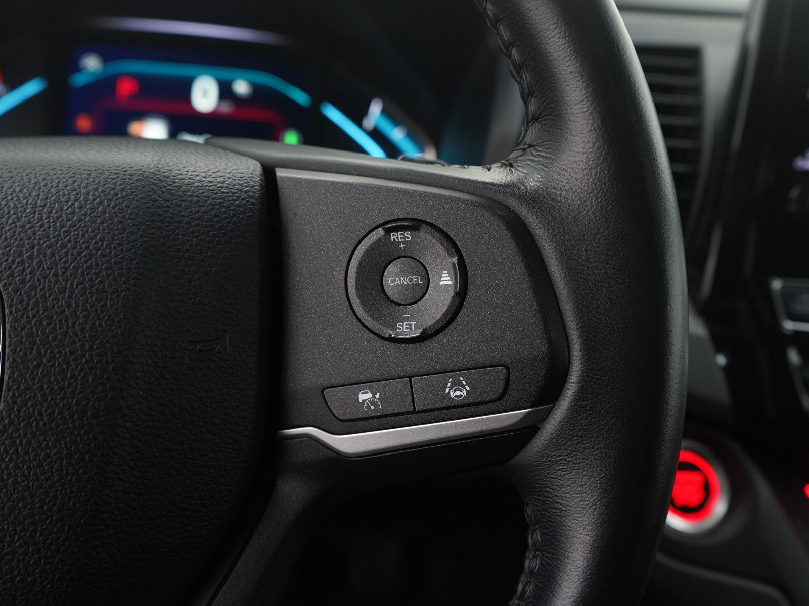 Used 2024 Honda Odyssey EX-L image 31