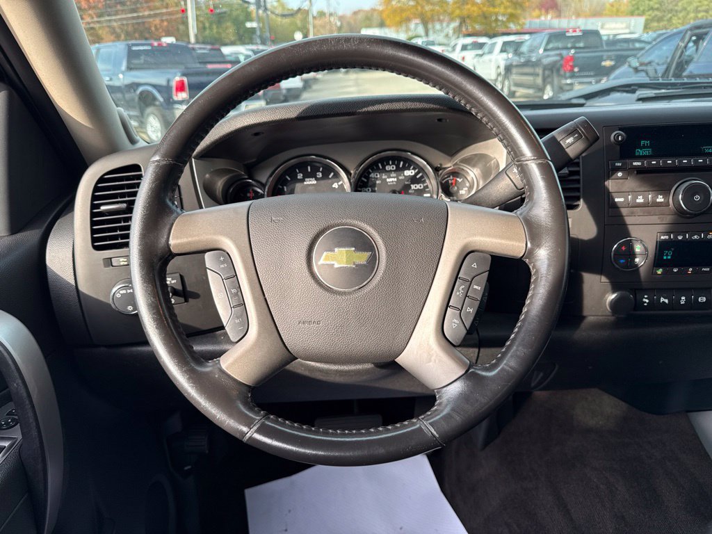 Used 2014 Chevrolet Silverado 2500 LT w/ Custom Sport Truck Package AWD/4WD image 25