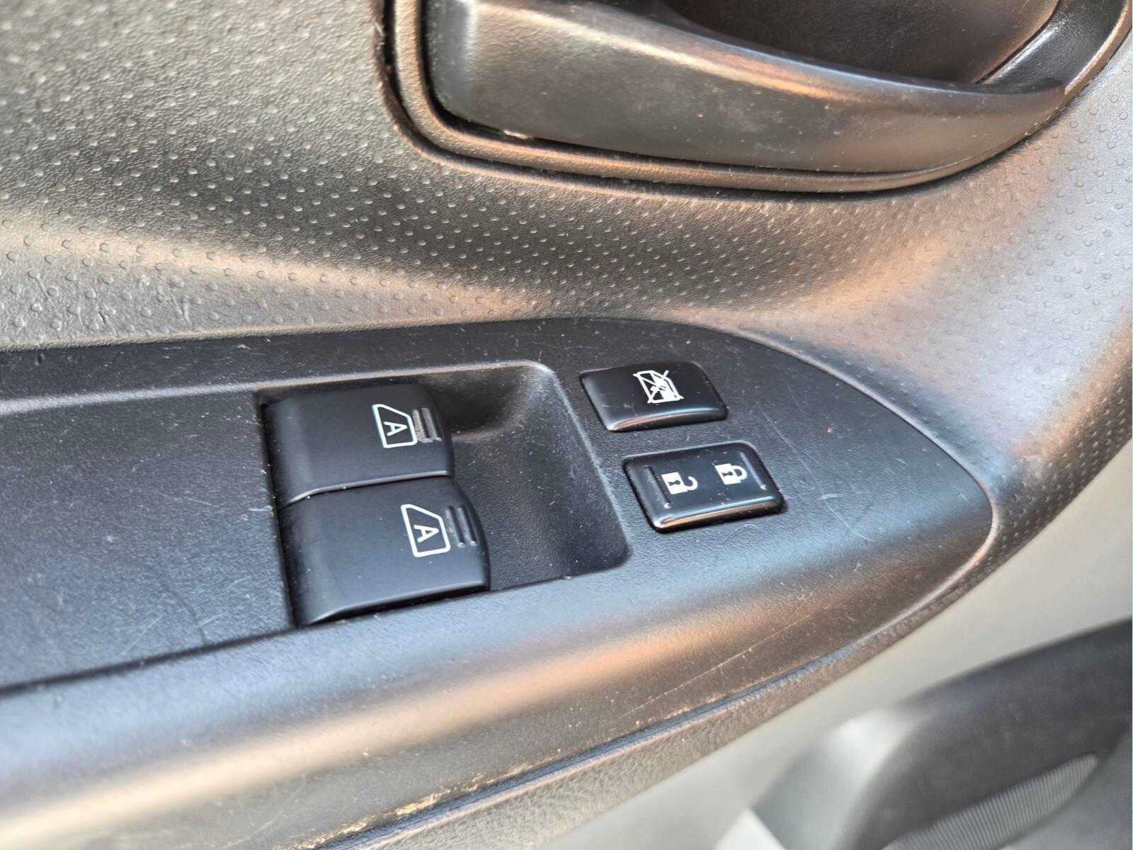 Used 2015 Nissan NV200 SV w/ Technology Package FWD image 26