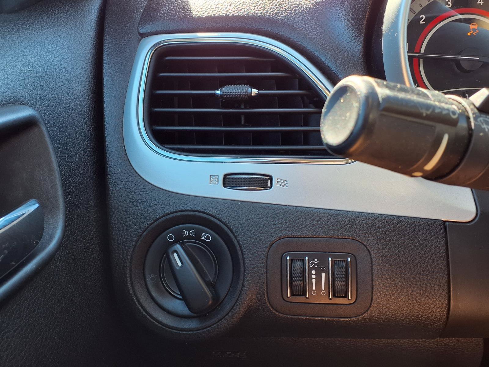 Used 2012 Dodge Journey FWD image 24