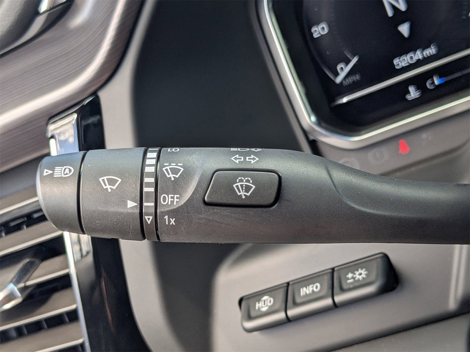 Used 2024 GMC Sierra 3500 Denali Ultimate image 28