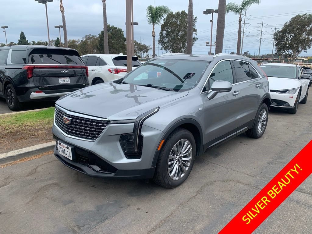 Used 2024 Cadillac XT4 Premium Luxury FWD image 1